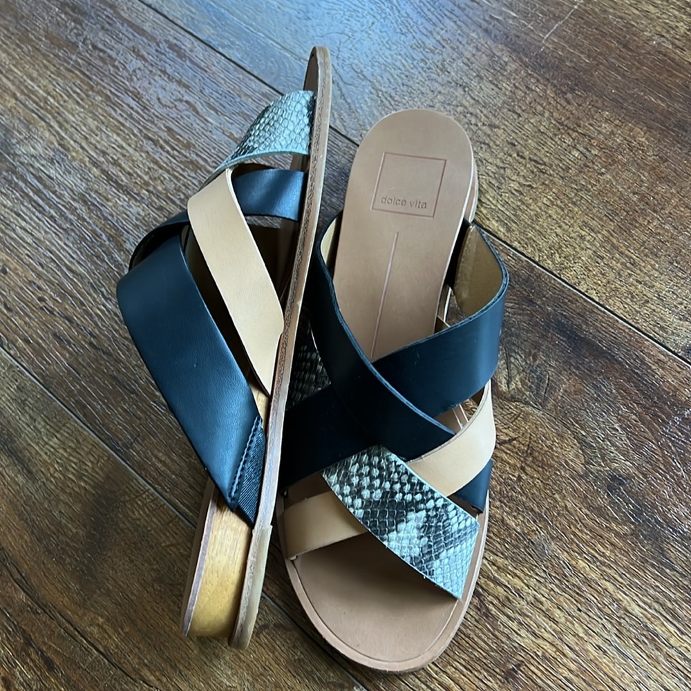Dolce Vita flat sandals! Lightly worn